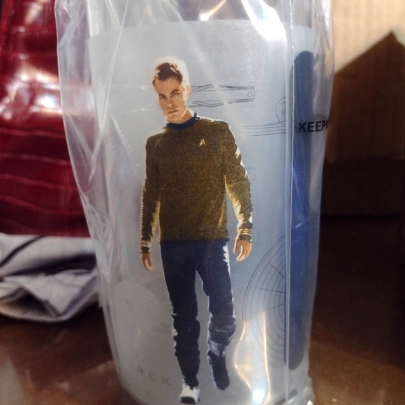 Star Trek Collectable Glasses Kirk, Spock, Uhura, Nero. - Picture 4 of 11